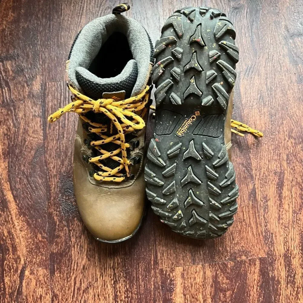 Columbia waterproof Newton Ridge Plus II hiking boots Men’s Size 8